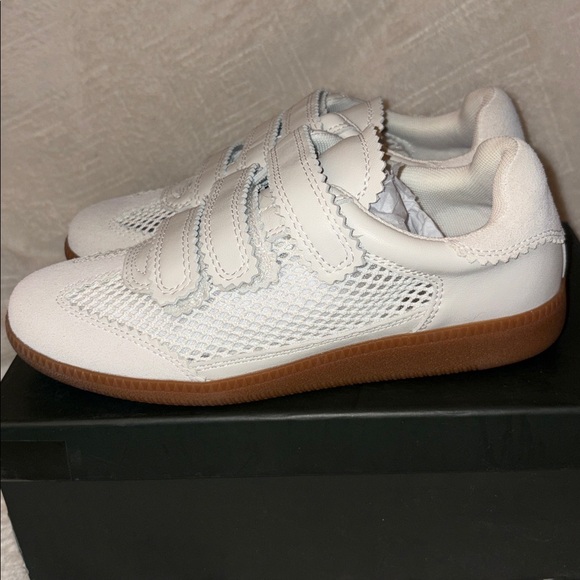 NWT Anthropologie SILENT D SEEN Sneaker in White - Picture 11 of 15